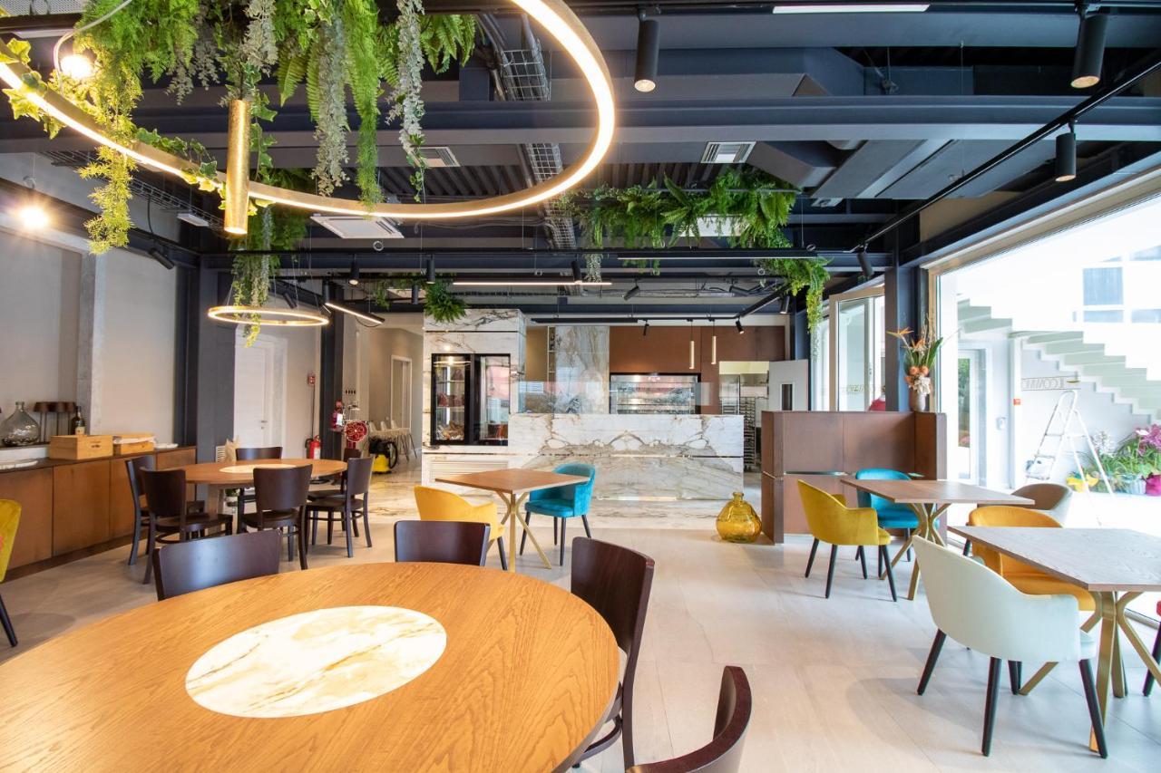 Doride Suites Boutique Hotel มารีนาดีคาร์รารา ภายนอก รูปภาพ