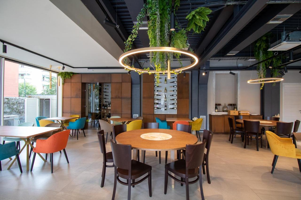 Doride Suites Boutique Hotel มารีนาดีคาร์รารา ภายนอก รูปภาพ