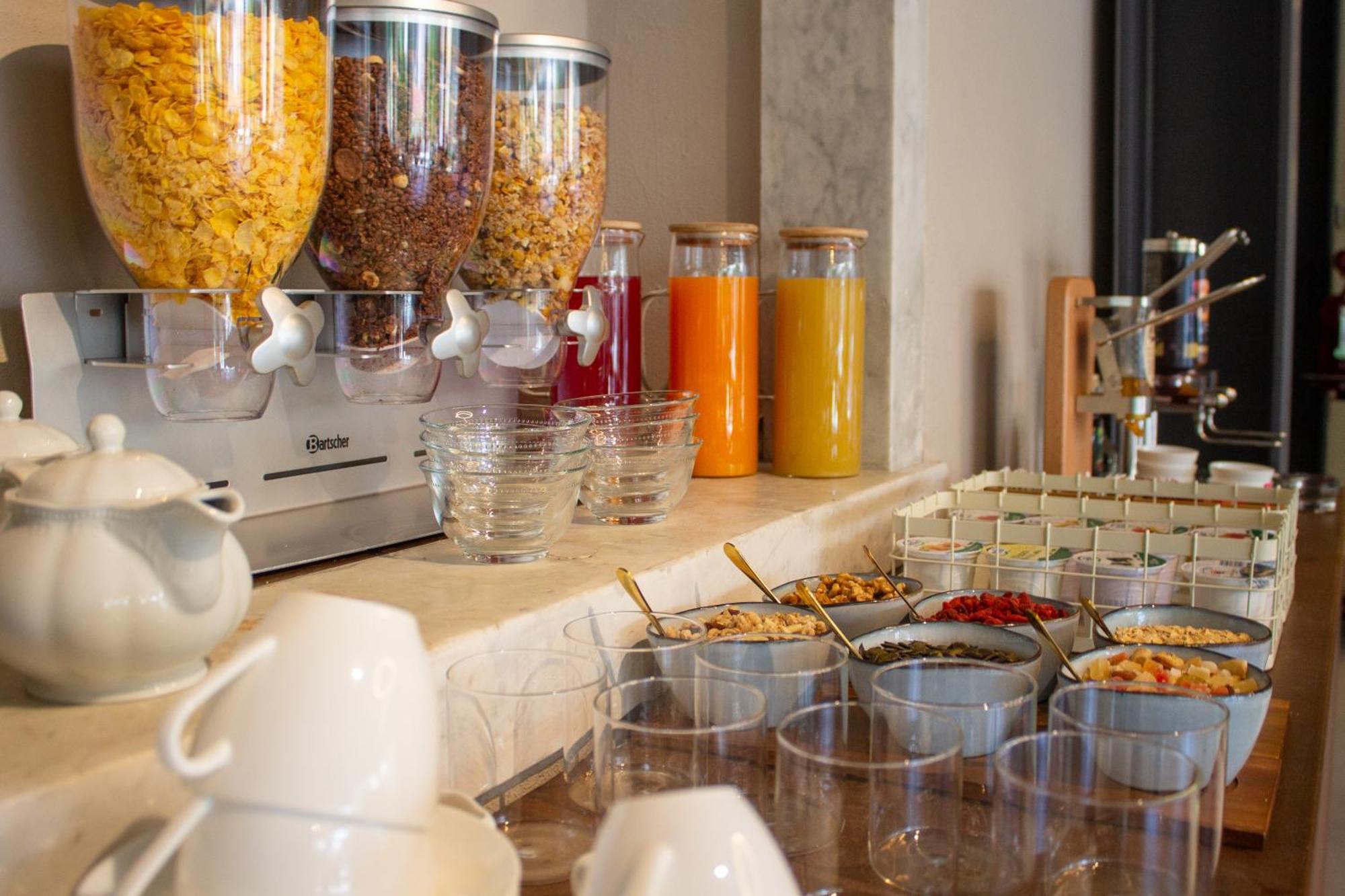 Doride Suites Boutique Hotel มารีนาดีคาร์รารา ภายนอก รูปภาพ