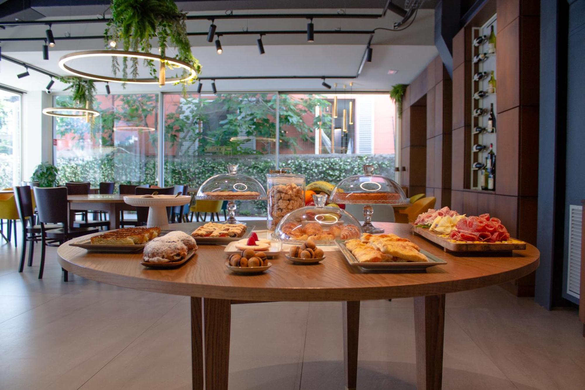 Doride Suites Boutique Hotel มารีนาดีคาร์รารา ภายนอก รูปภาพ